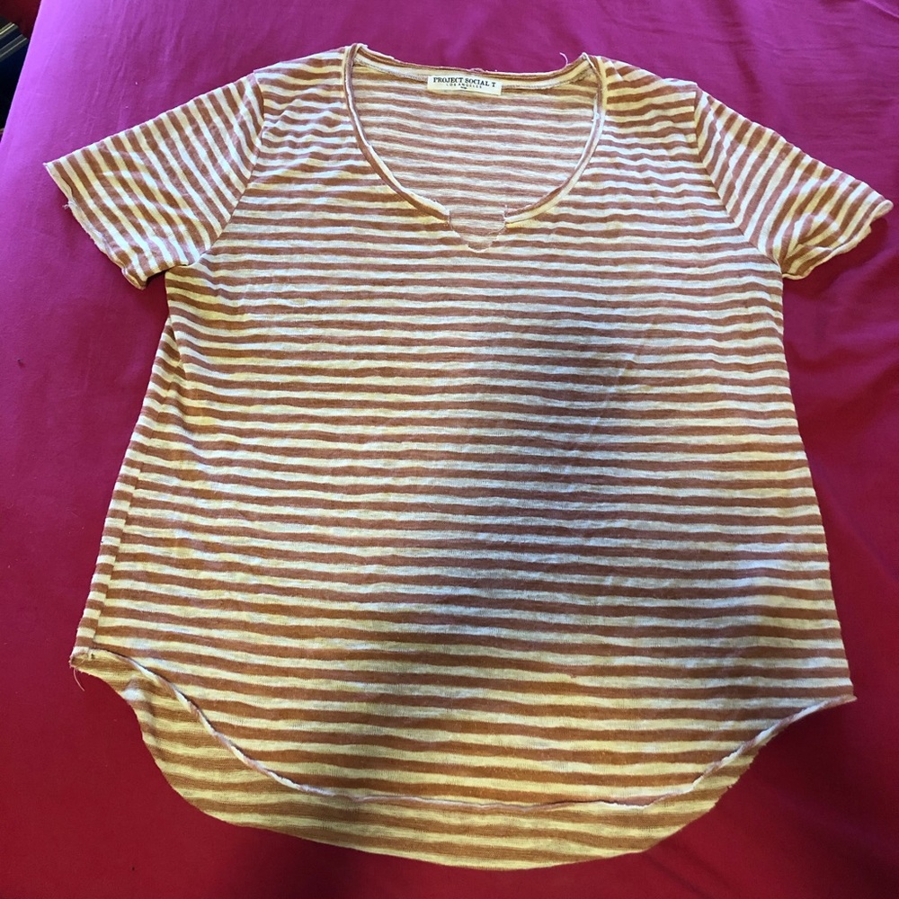 Light weight casual tee
